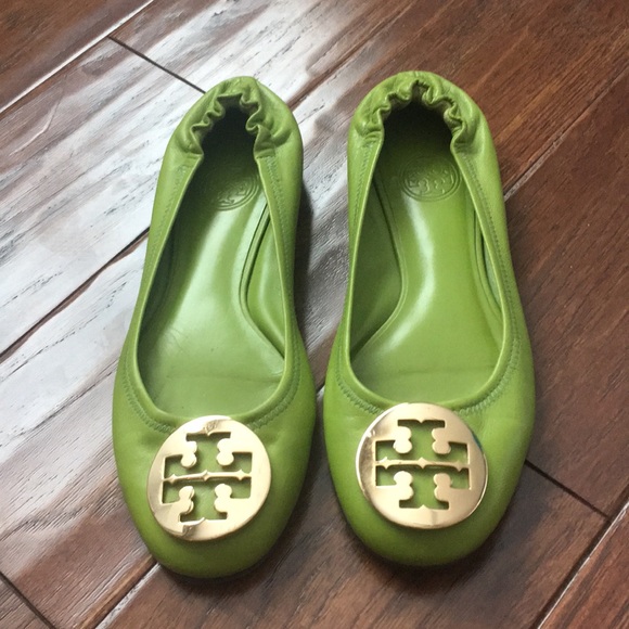 tory burch green shoes